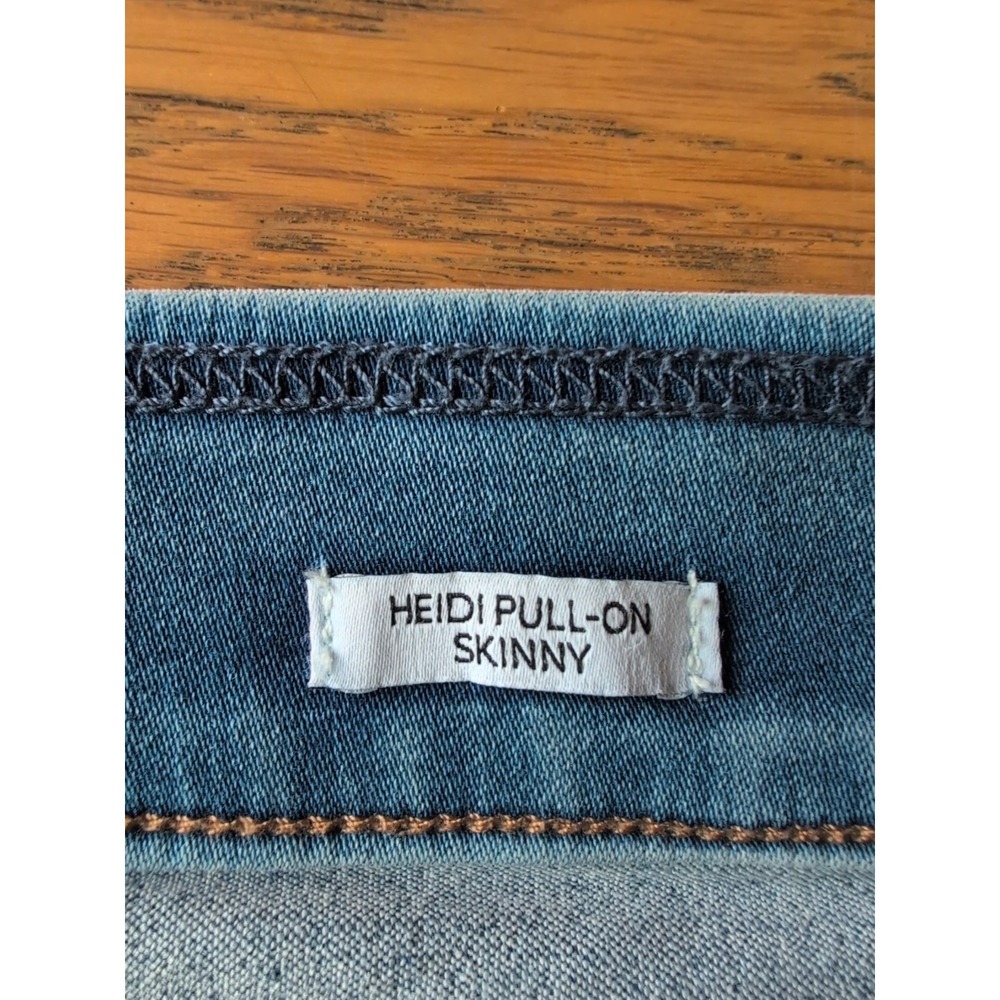 Nine West Heidi Pull-On Skinny Jeans Size 6 Medium Wash Stretch Denim - Picture 4 of 8